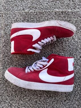 Nike SB Zoom Blazer Mid Men's Size 8Red White Suede Skate Shoes